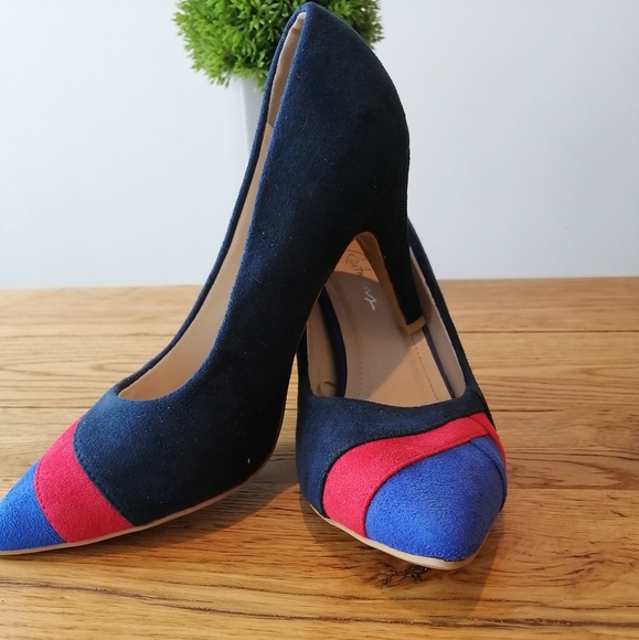 Reitmans blue and red striped heels - Picture 3 of 5